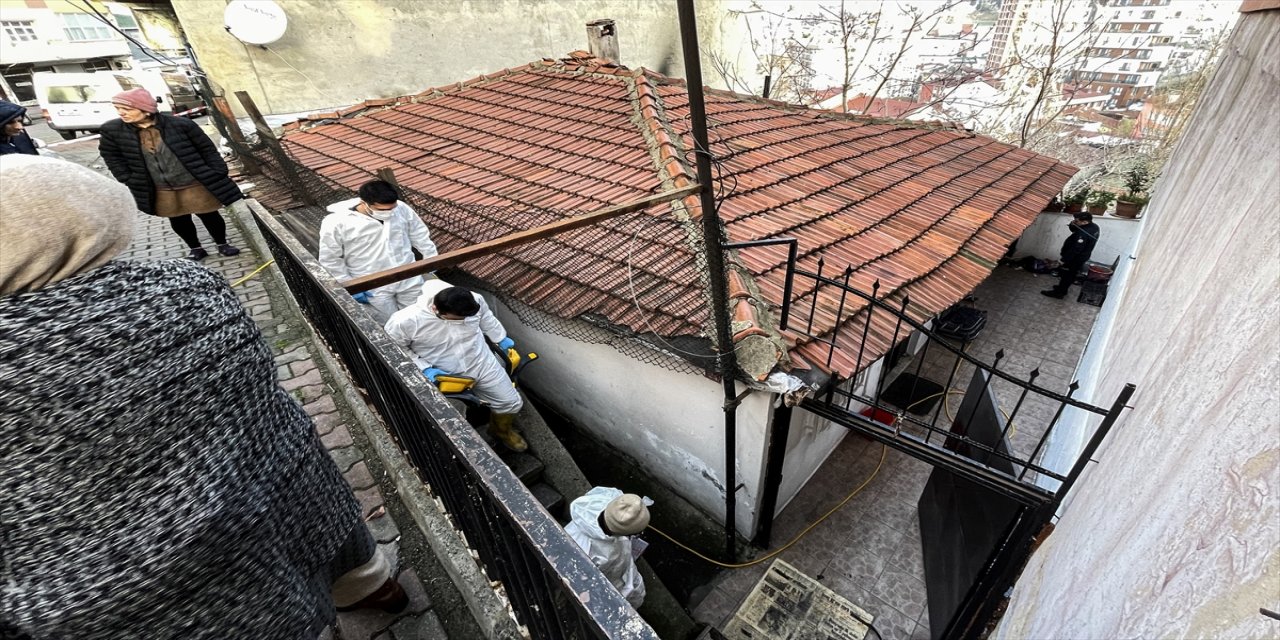 Kağıthane'de bir gecekonduda çıkan yangında bir kişi hayatını kaybetti.