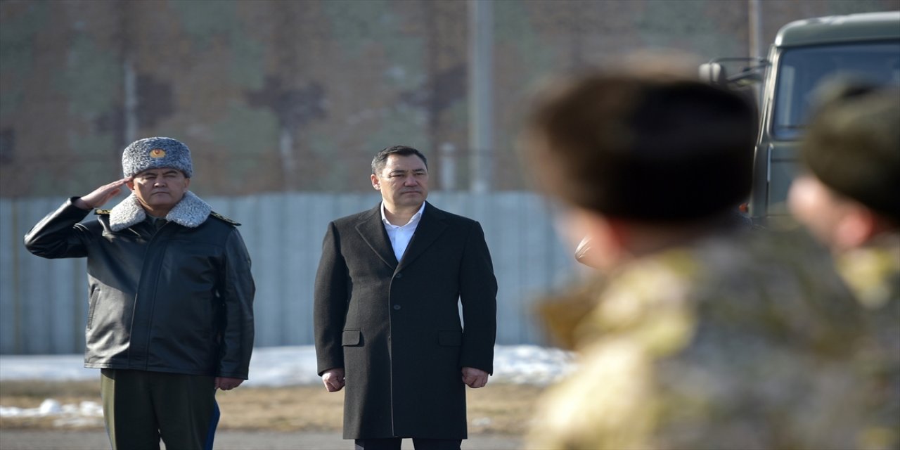 Kırgızistan, Belarus'tan satın alınan mobil uçaksavar füze sistemini tanıttı