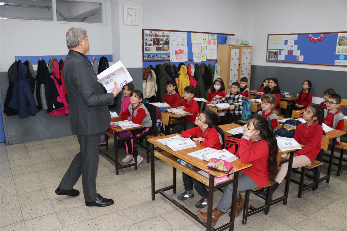 Bolu, Karabük, Bartın, Zonguldak ve Kocaeli'de öğrenciler dersbaşı yaptı