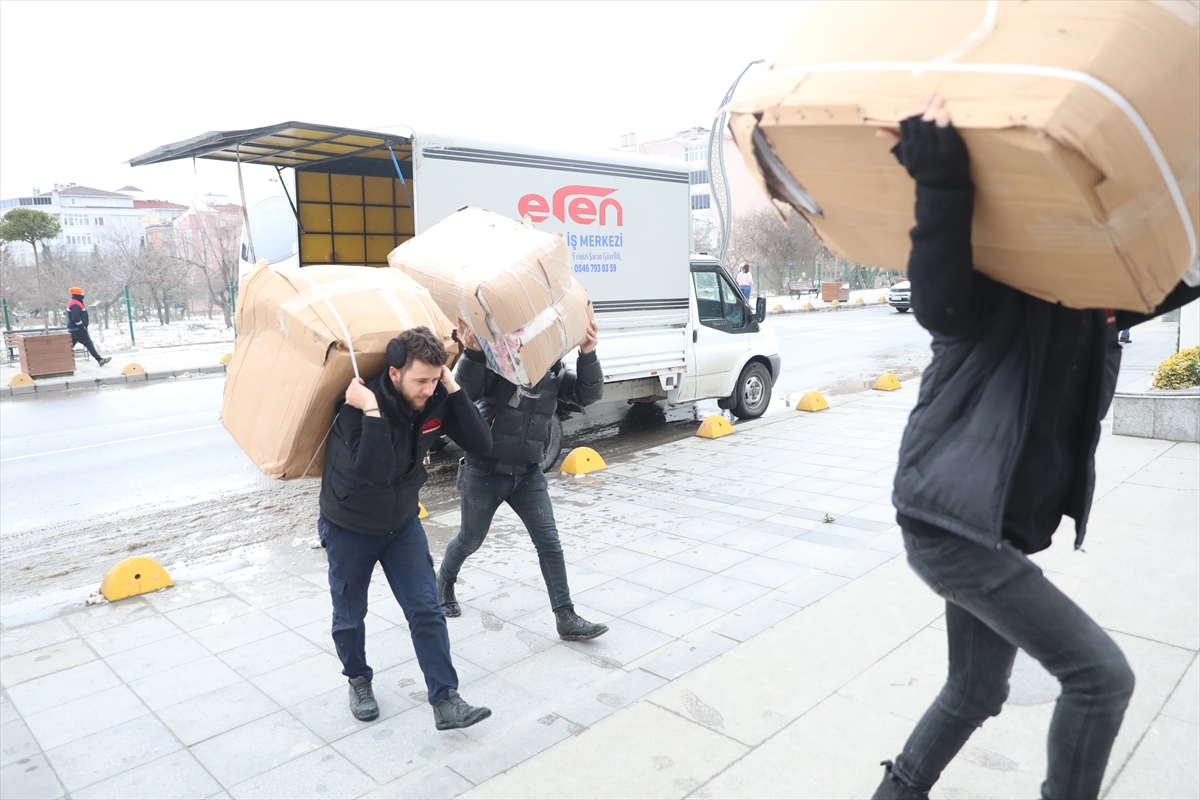 Trakya'dan deprem bölgesine yardımlar devam ediyor
