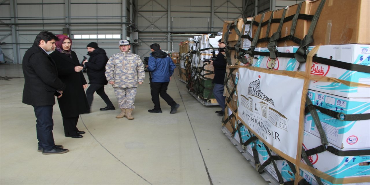 Afyonkarahisar'dan asrın felaketinin yaşandığı deprem bölgesine yardımlar sürüyor