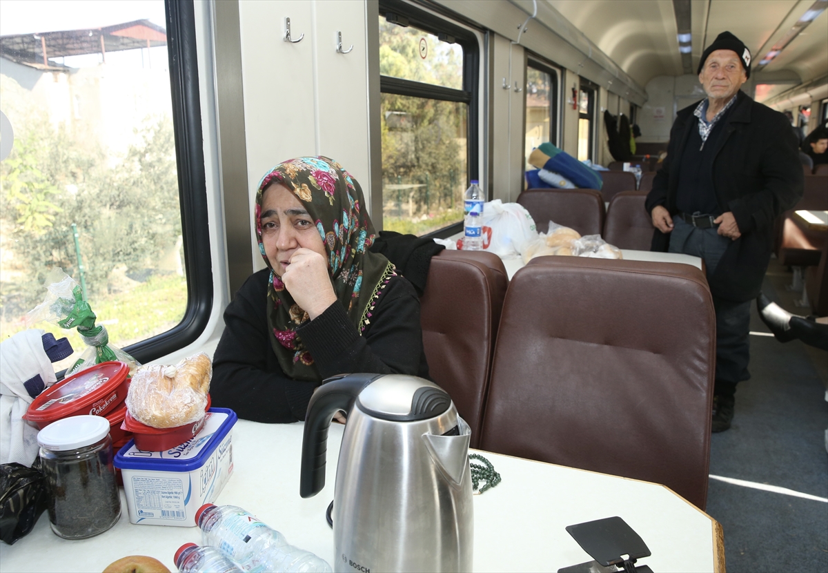 Depremden kurtulanlar Osmaniye'de TCDD vagonlarında misafir ediliyor