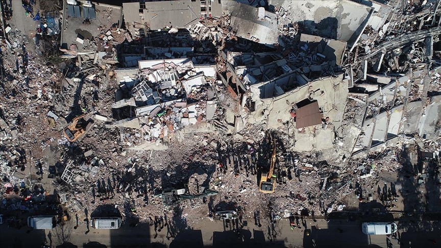 BİM'den afet bölgesine 100 milyon TL'lik ayni ve nakdi yardım