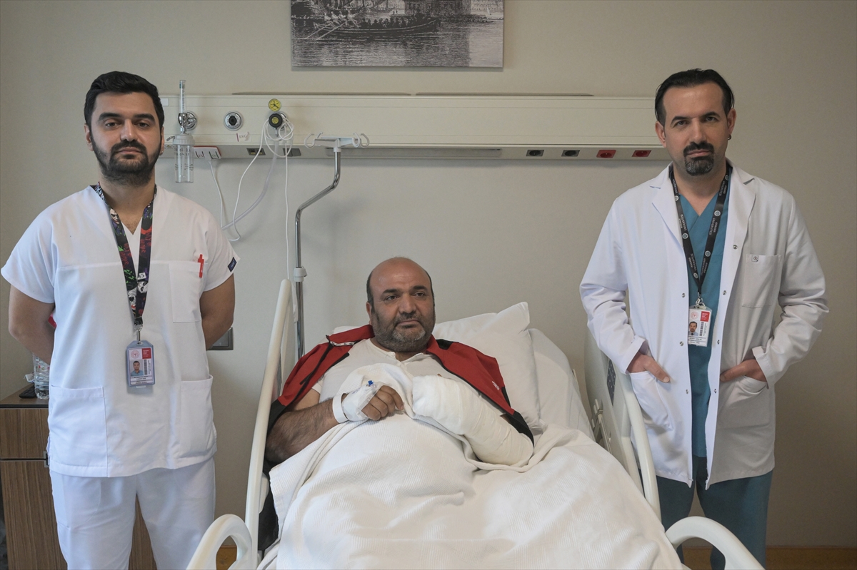 Adıyamanlı depremzede Asım Korkut, afet anında yaşadıklarını hastanede anlattı: