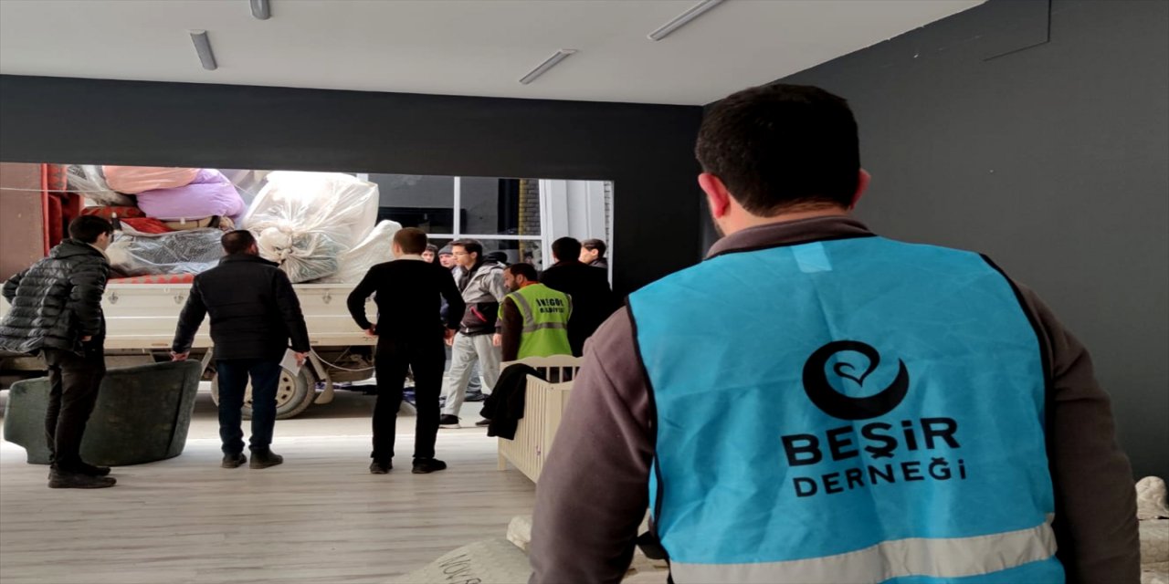 İnegöllü mobilyacılar ilçeye gelen depremzedeler için seferber oldu