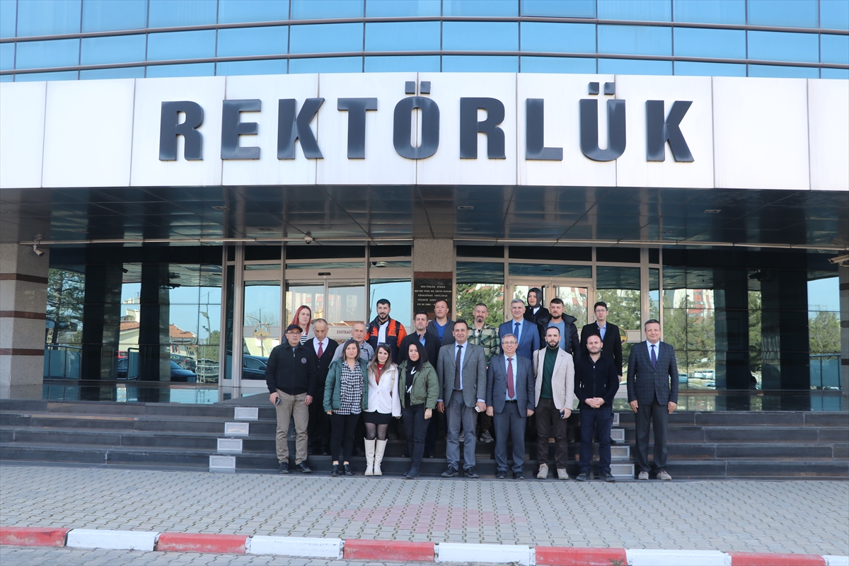 Deprem bölgesinde çalışmalara katılan Trakya Üniversitesi AFAD gönüllüleri yaşadıklarını anlattı