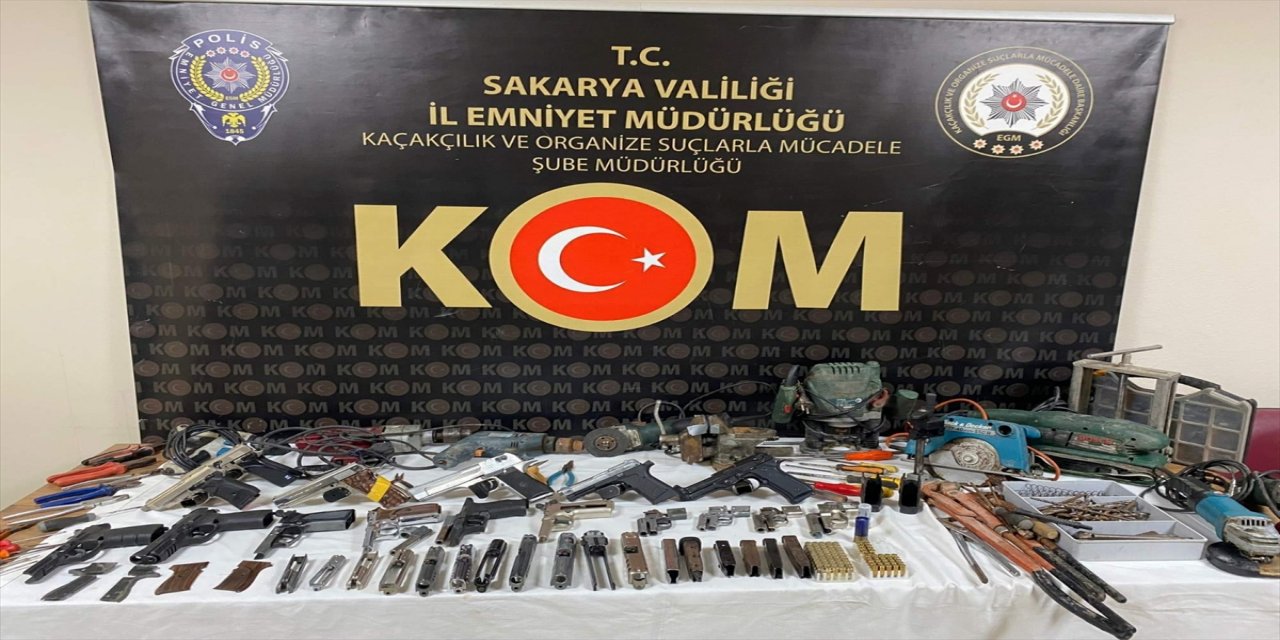 Sakarya'da Kaçakçılık operasyonlarında 9 şüpheli yakalandı.