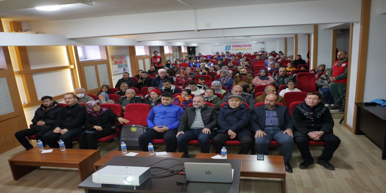 Kazakistan Salih Nesil Vakfından 500 bin dolarlık yardım.