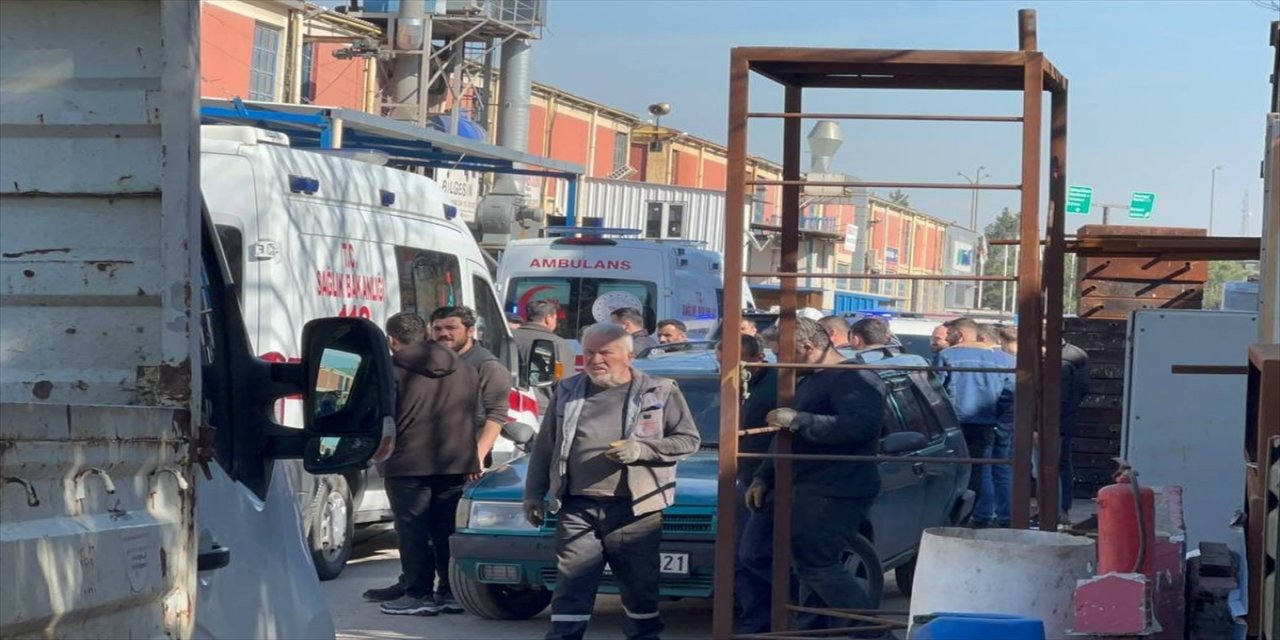 Kocaeli'de döküm atölyesindeki kazada 4 işçi yaralandı