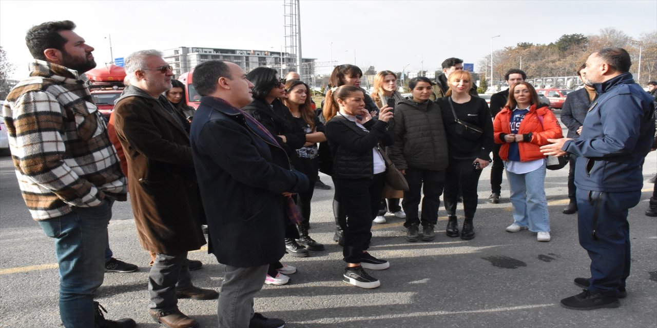 Ünlü isimler Malatya'da depremzedelerle bir araya geldi