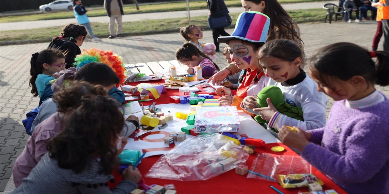 LÖSEV'in "İyilikler Çarşısı" depremzedelerin hizmetinde
