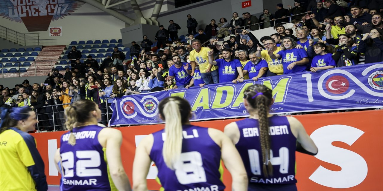 Fenerbahçe Opet: 3 - Grupa Azoty Chemik: 1