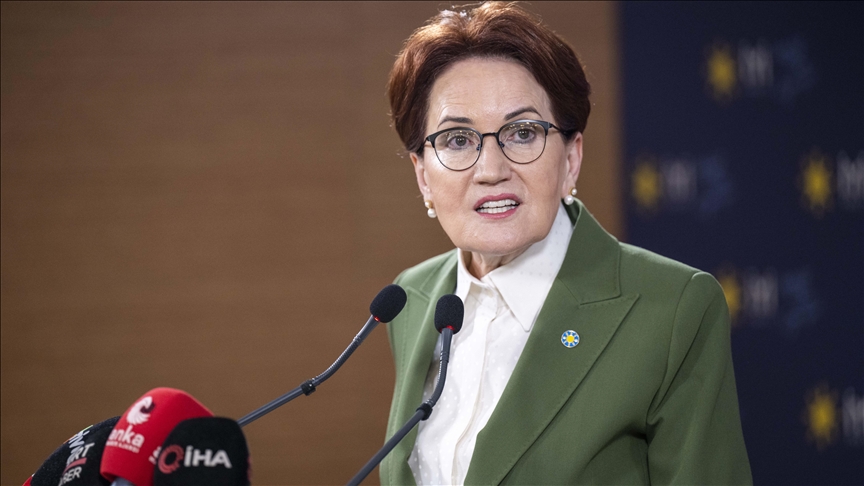 İYİ Parti Genel Başkanı Akşener, partisinin belediye başkanlarıyla bir araya geldi