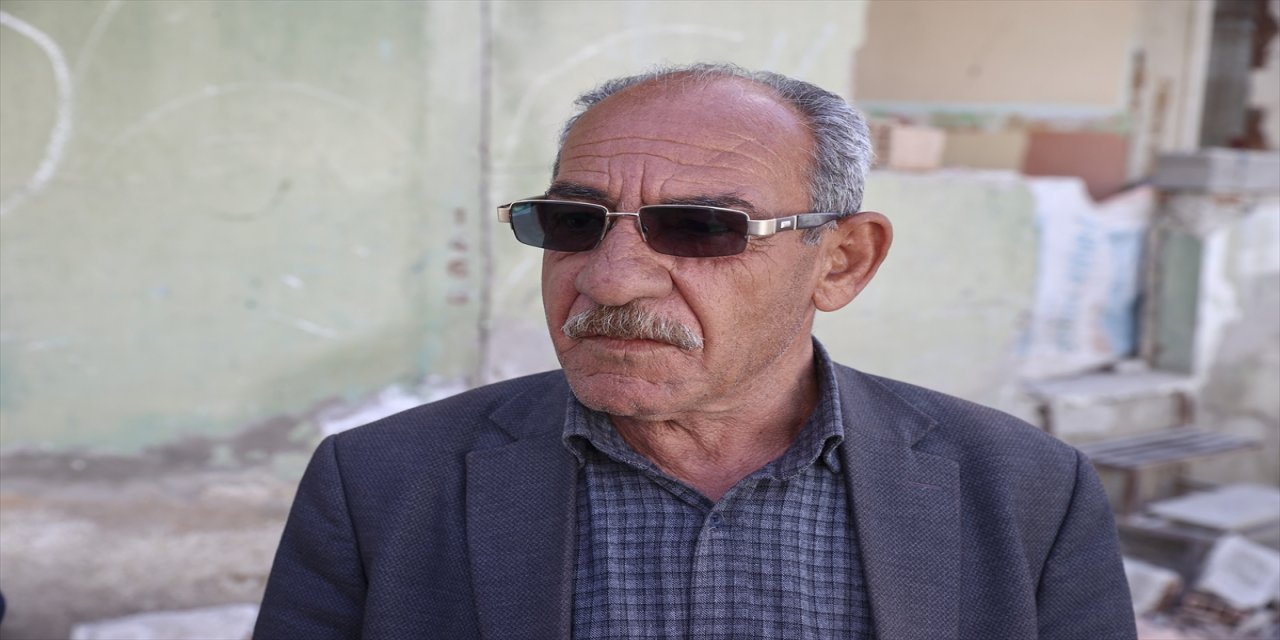 Depremin büyük yıkıma yol açtığı Tanışma Mahallesi'nde yaralar sarılıyor