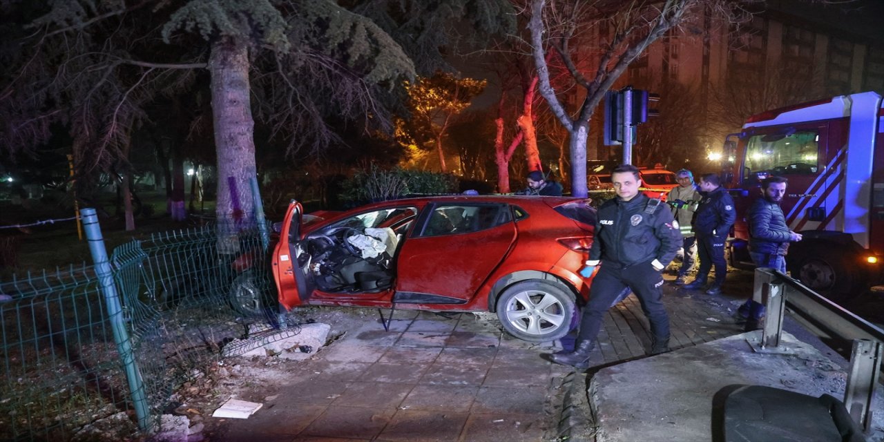 Bakırköy'de trafik kazasında 1 kişi hayatını kaybetti.