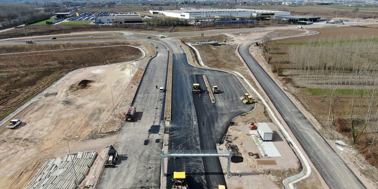 Anadolu Otoyolu Sakarya geçişinde yeni gişe çalışmaları sürüyor