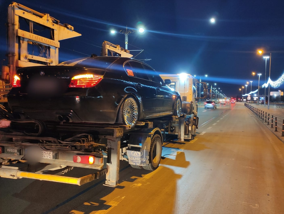 Konya'da otomobilinde çakar ve siren sistemi kullanan sürücüye 9 bin 951 lira ceza