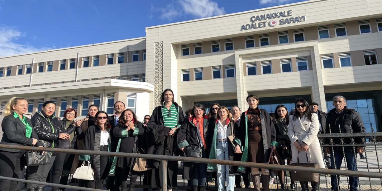 Kadını kürekle öldüren sanığa ağırlaştırılmış müebbet cezası verildi.