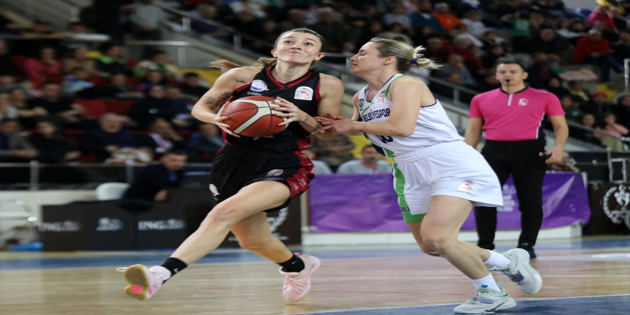 Rize Belediyespor: 77 - Antalya Toroslar Basketbol: 50