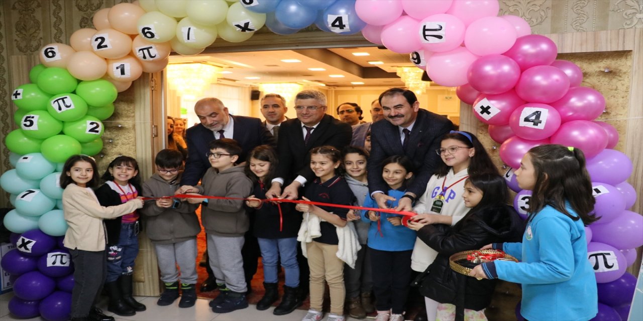 Samsun'da Dünya Matematik Günü'nde çocuklara matematiği sevdirecek etkinlikler düzenlendi