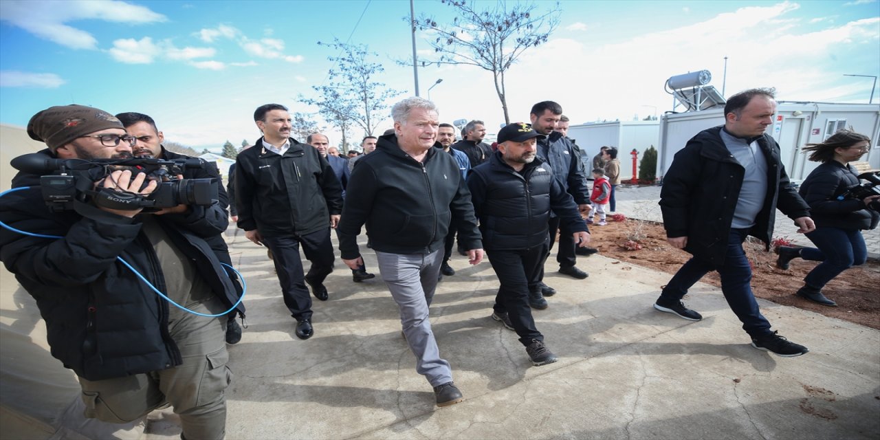 Finlandiya Cumhurbaşkanı konteyner kenti ziyaret etti.