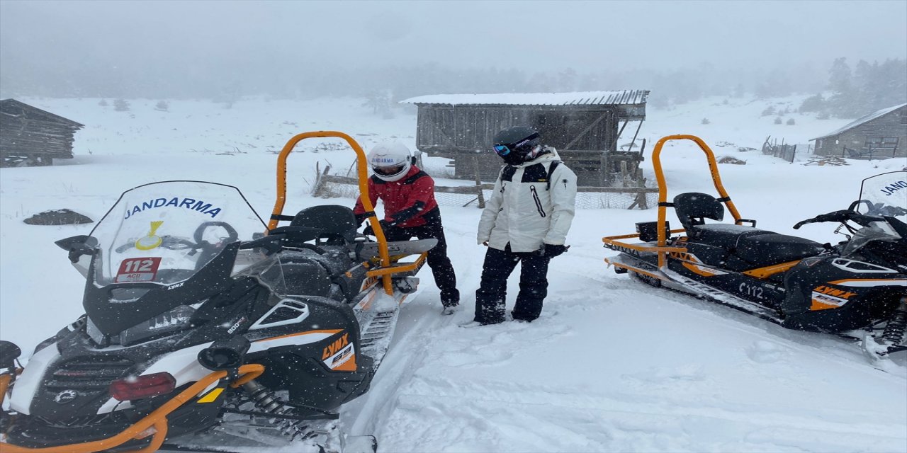 Snowboard yaparken kaybolan kişi bulundu.