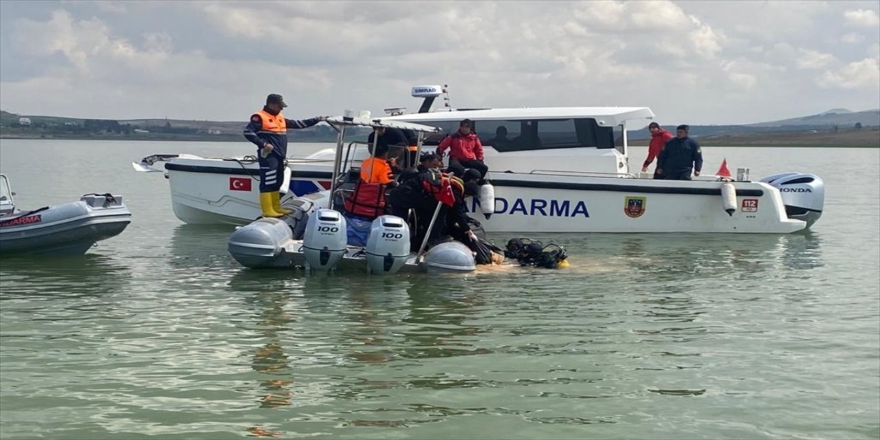 Şanlıurfa'da tırıyla sele kapılan sürücünün cesedine ulaşıldı.