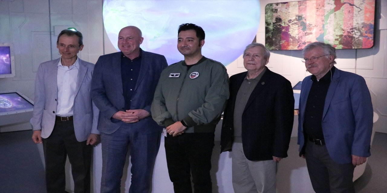 Gökmen Uzay Havacılık Eğitim Merkezi astronotları ağırladı.