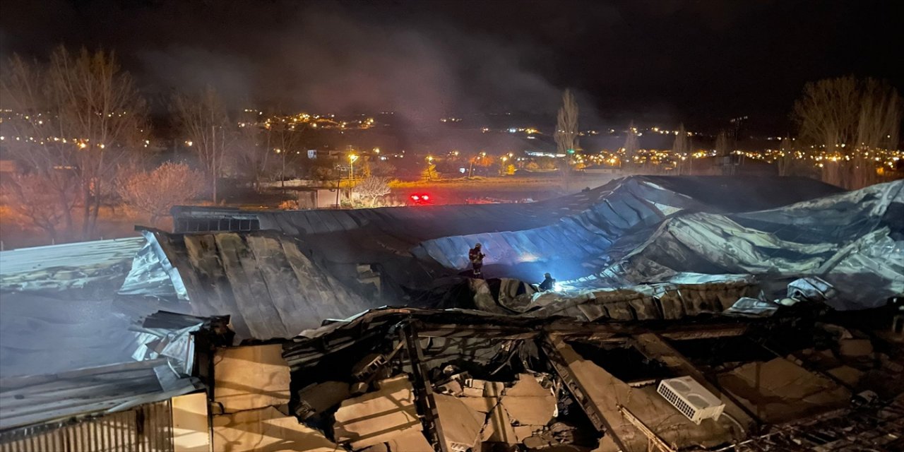 Kayseri'de fabrikada çıkan yangın hasara neden oldu