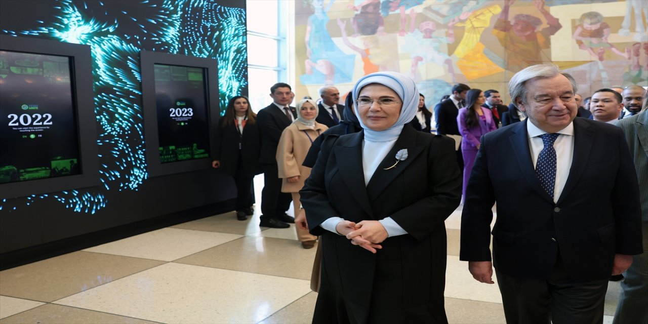 Emine Erdoğan ve Guterres, BM'de depremler için kurulan "Anma Köşesi"ni ziyaret etti