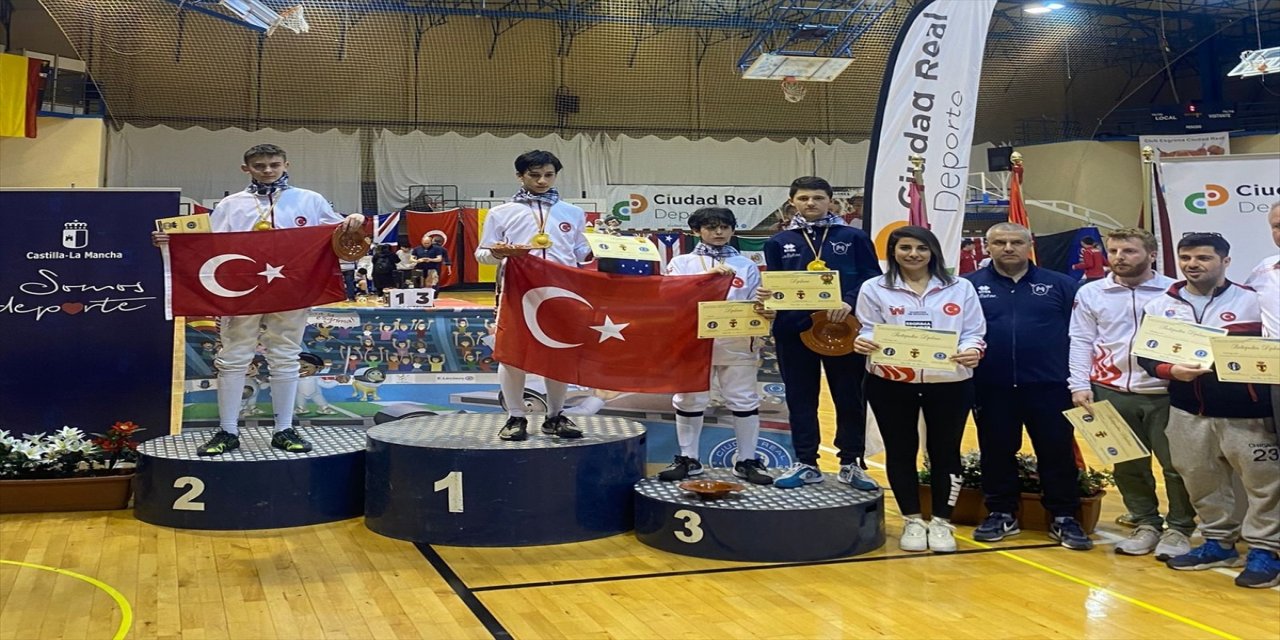 Avrupa 14 Yaş Altı Circuit Turnuvası'nda 4 madalya kazandılar.