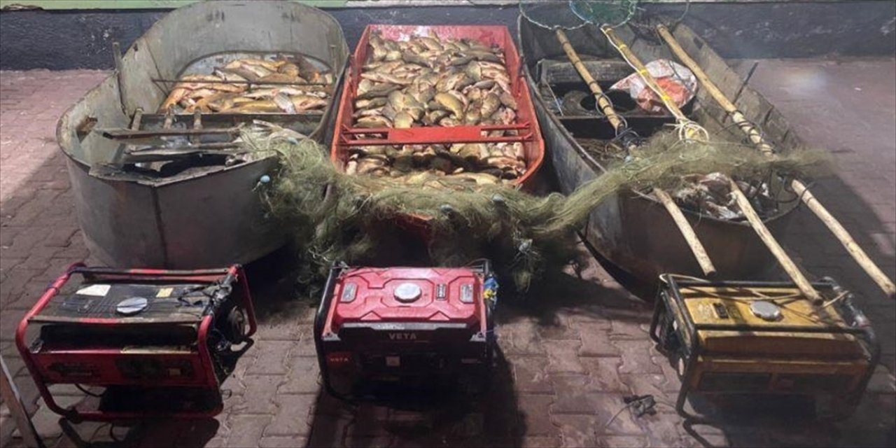 Kaçak yollarla balık avlayan 7 şüpheliye idari ceza kesildi.