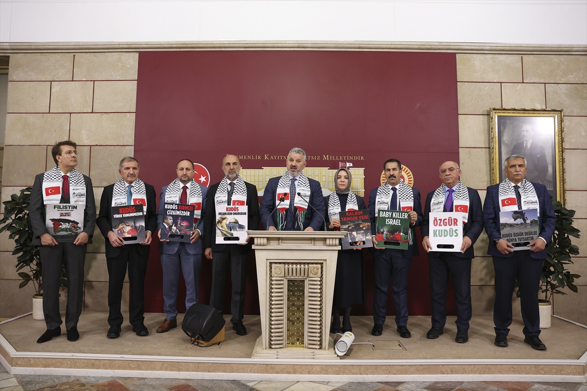 AK Parti milletvekilleri İsrail güçlerinin Mescid-i Aksa'ya baskınını kınadı