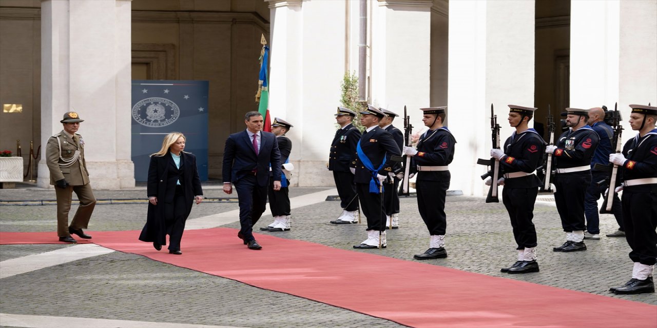 İtalya ve İspanya, Pek çok konuda benzer görüşlere sahip.