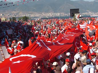 Şehitlerimiz için Bayrağını al gel...
