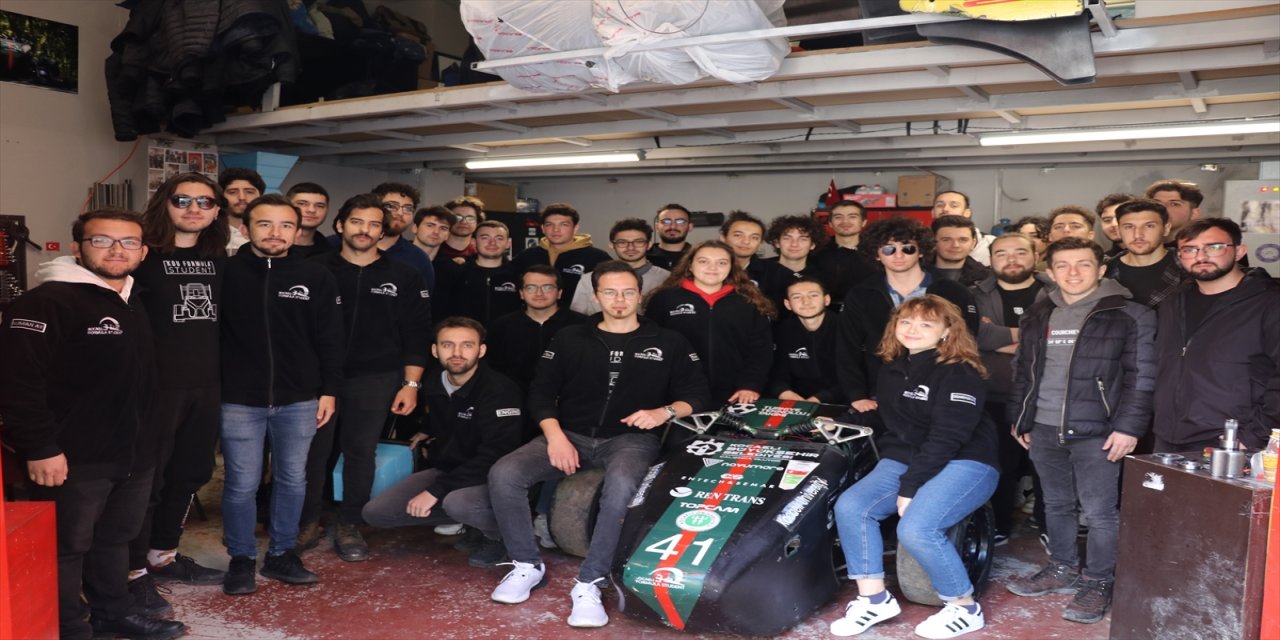 Tesla'dan destek alan mühendis adayları, İtalya'da piste çıkmaya hazırlanıyor