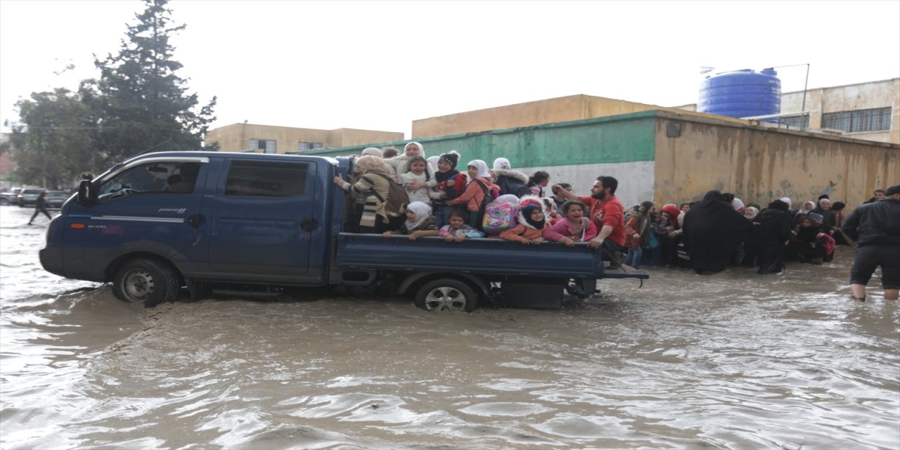 Suriye'nin Haseke ilinde Şebbiha güçleri ile Arap aşireti çatıştı