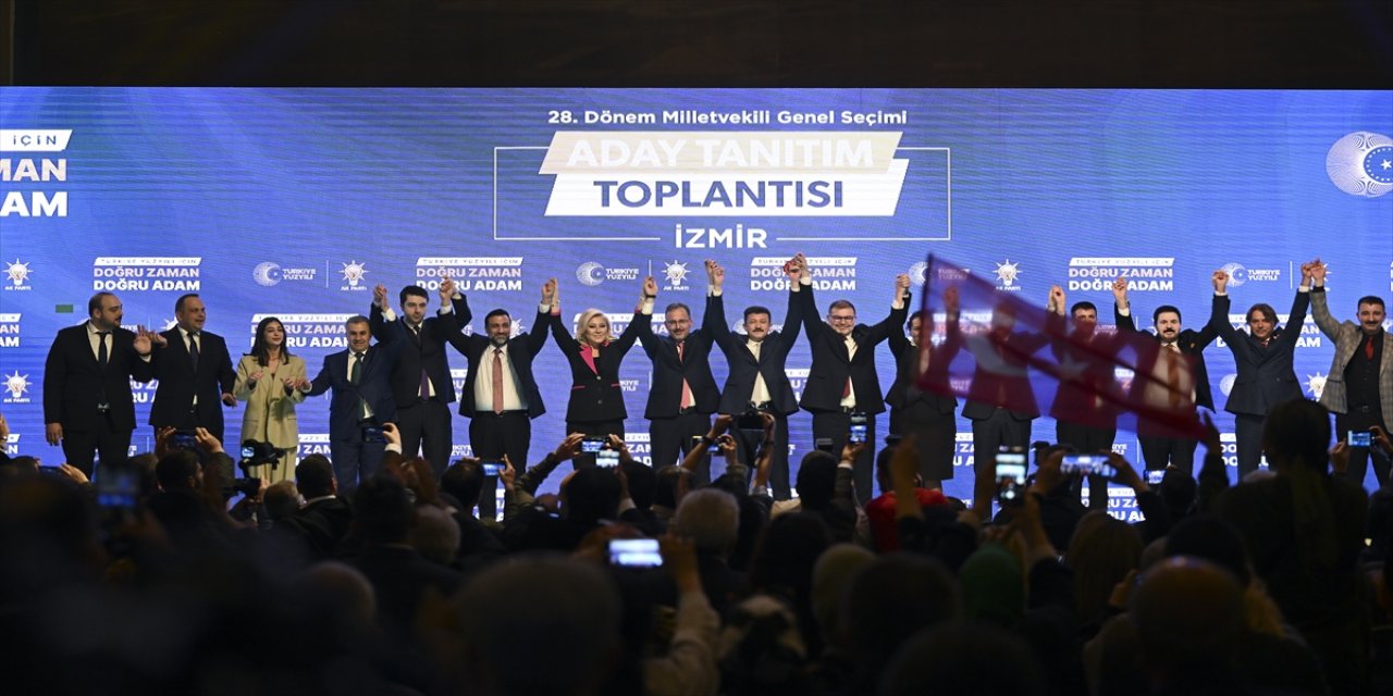 Bakan Kasapoğlu, AK Parti milletvekili adayları tanıtım toplantısında.