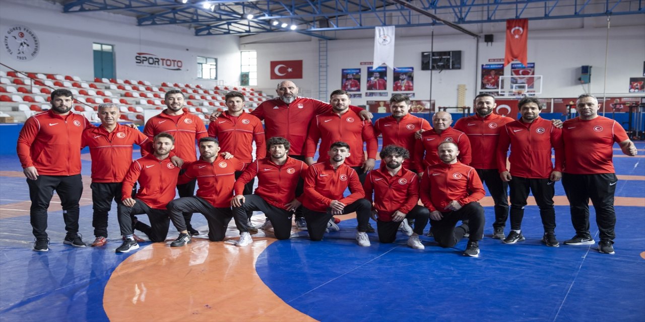 Grekoromen güreşçiler, Avrupa Şampiyonası hazırlıklarını tamamladı.