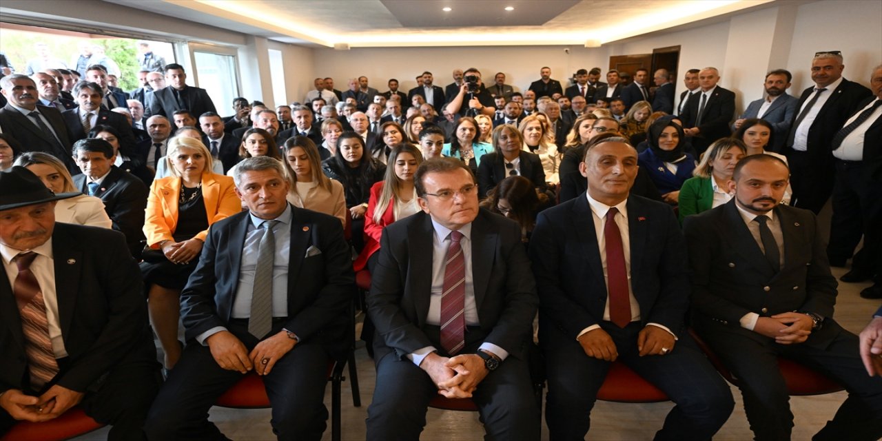 Adalet Partisi, Milletvekili adaylarının tanıtımını yaptı.