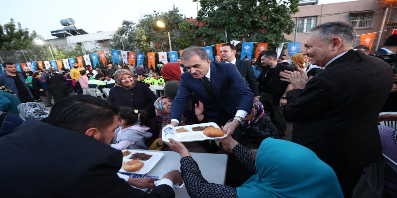 AK Parti Sözcüsü Ömer Çelik Adana'da iftarda konuştu: