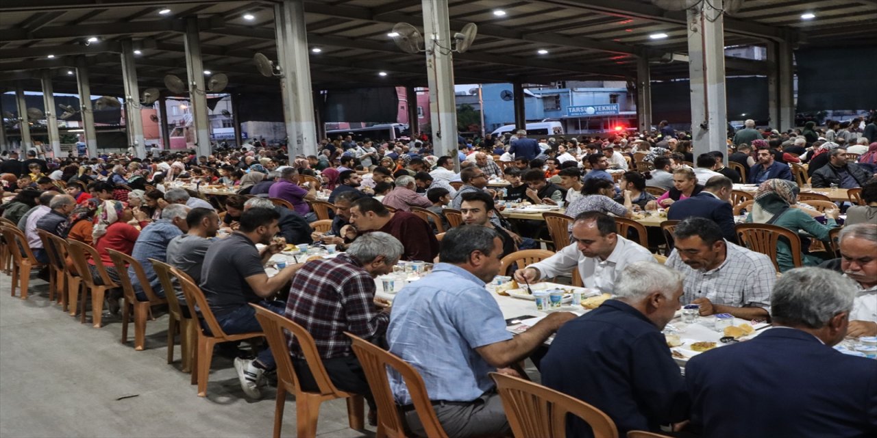 Hazine ve Maliye Bakanı Nureddin Nebati, Mersin'de iftarda konuştu: