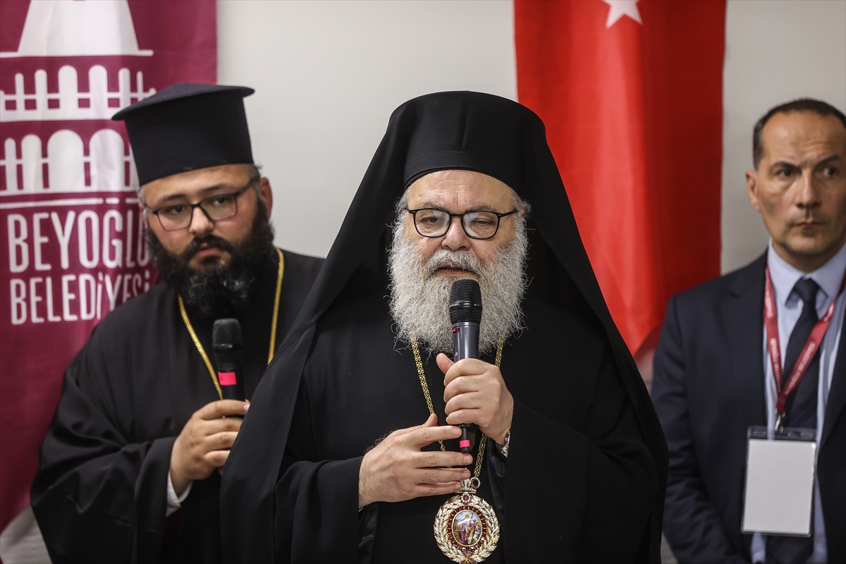 Depremden etkilenen Hatay'da 3 semavi dinin temsilcileri iftarda buluştu