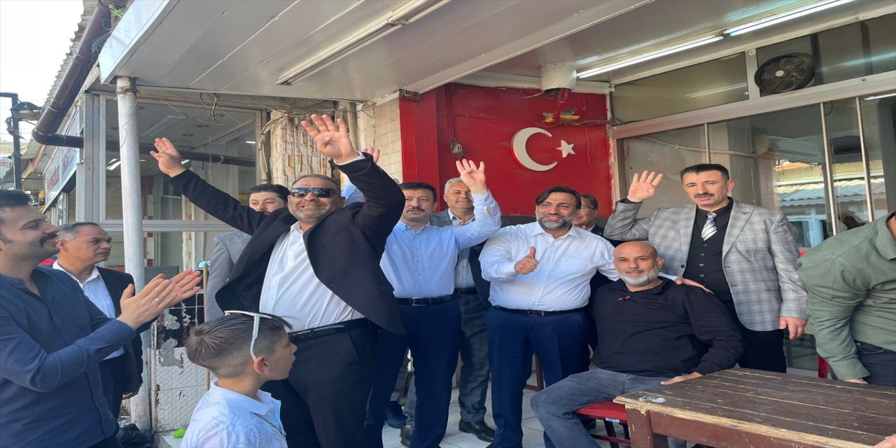 AK Parti Genel Başkan Yardımcısı Dağ İzmir'deki Roman mahallelerini ziyaret etti