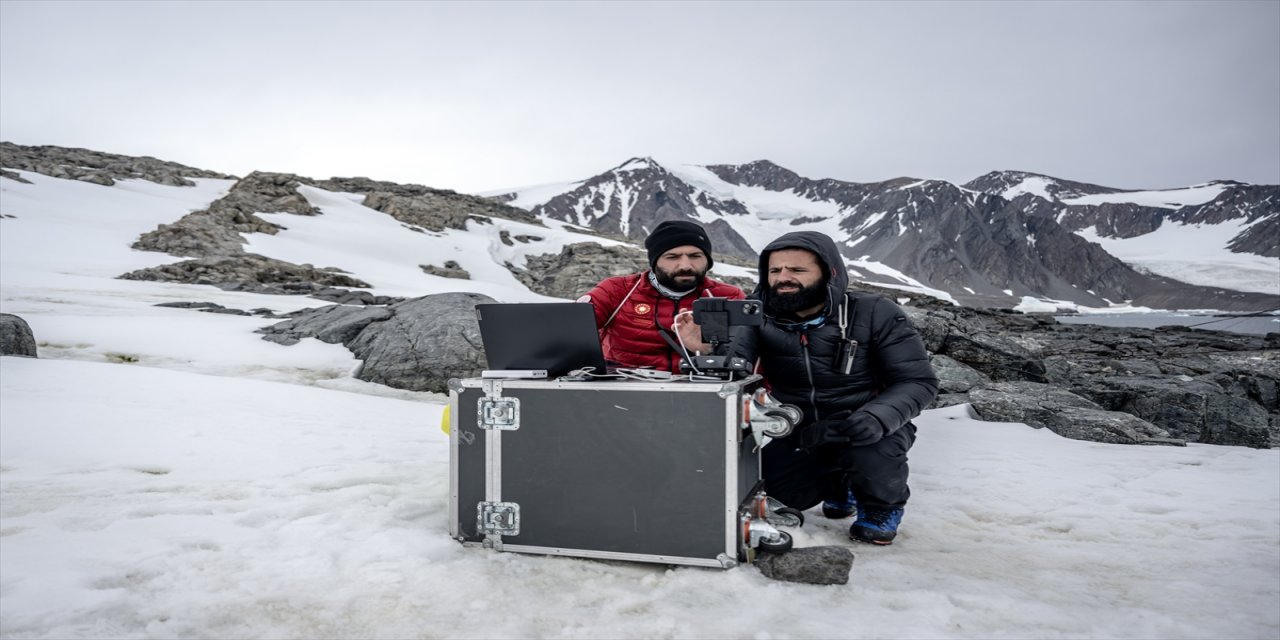 Türk bilim insanları atmosfer araştırmalarını Beyaz Kıta'ya taşıdı.