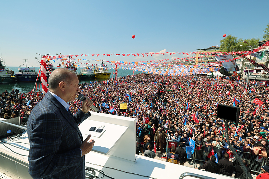 Cumhurbaşkanı Erdoğan, Gemlik'te halka hitap etti
