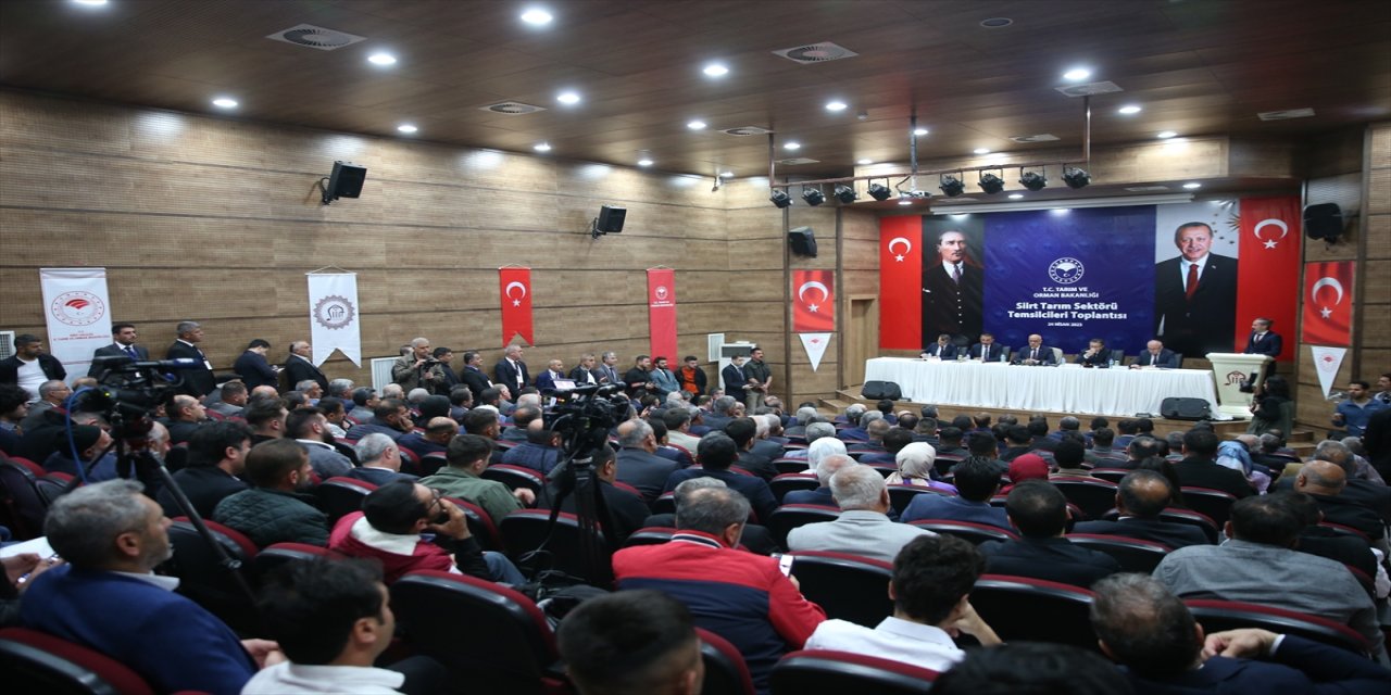 Bakan Kirişci, Siirt'te tarım sektörü temsilcileriyle buluştu.