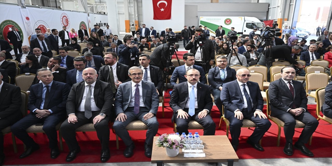 Bakan Muş, Milli Tarama Sistemleri tanıtımına katıldı.