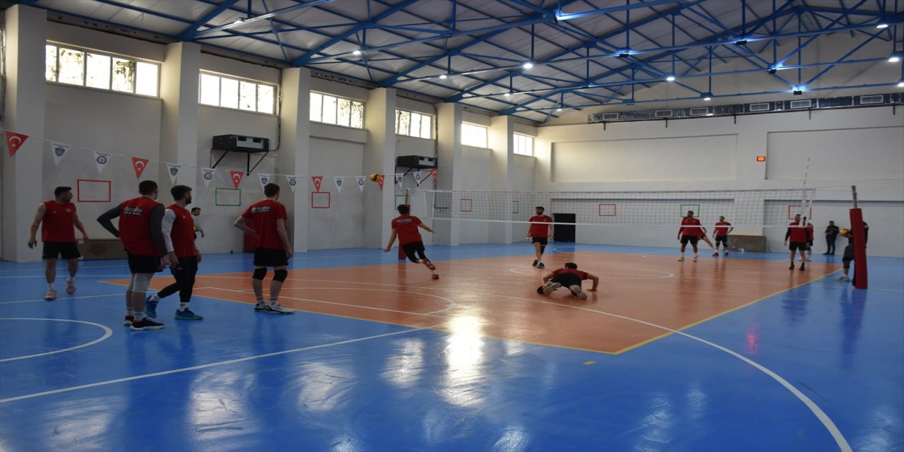 Cizre Belediyespor, Bursa Belediyespor maçı hazırlıklarını tamamladı.