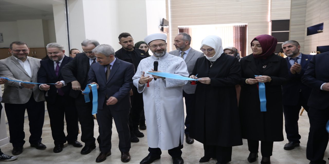 Diyanet İşleri Başkanı Erbaş, Tekirdağ'da hafızlık icazet törenlerine katıldı